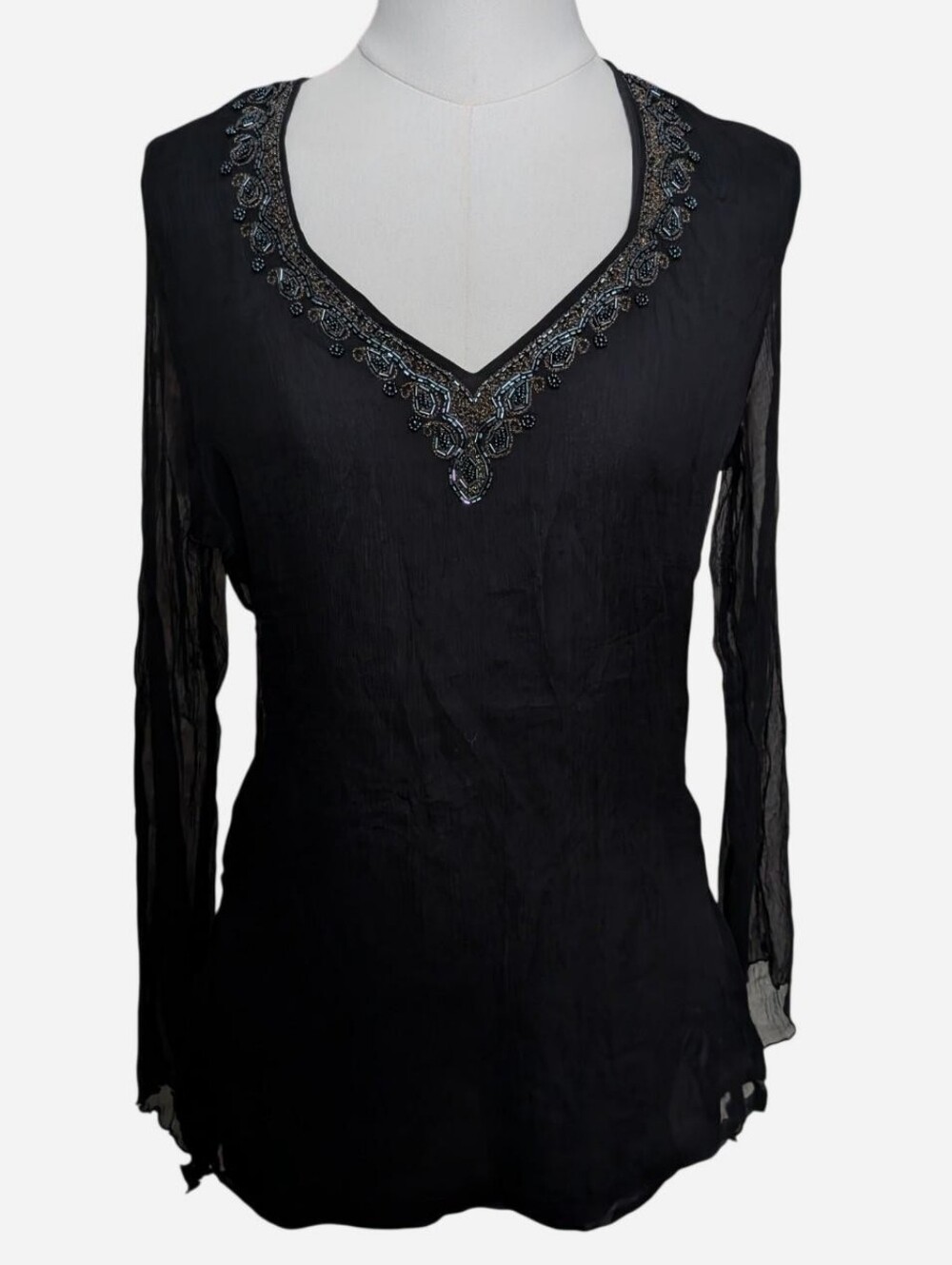 100% Silk Beaded New York City Design Co. Blouse (M/L) ‼️open to Offers